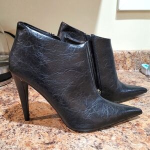 NWT Topshot booties